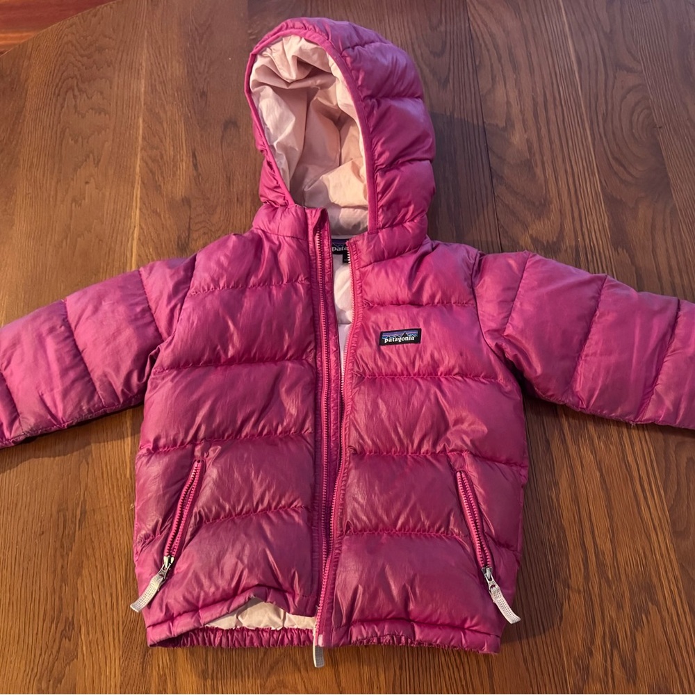 Patagonia Pink Hooded Puffer Jacket size 4T
